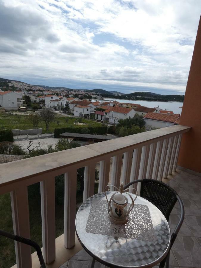 Apartmani Saric Rogoznica Zečevo Buitenkant foto